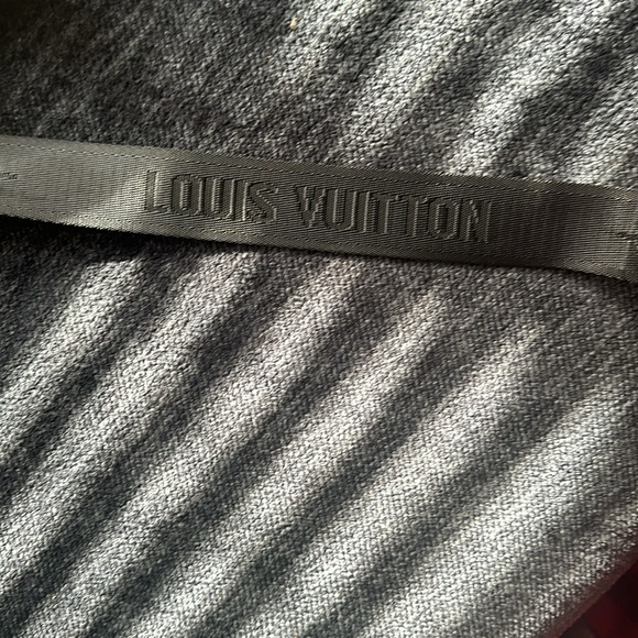 Louis Vuitton messenger bag - Picture 2 of 4